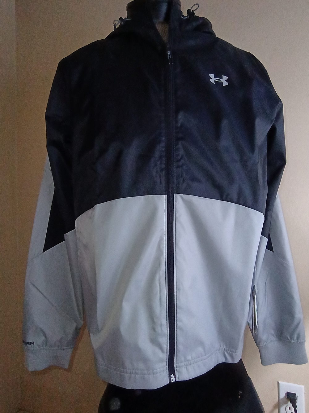 Under Armour Men's Legacy Windbreaker Jacket Storm Black/Gray - NWT Large $100